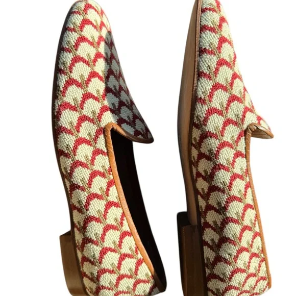 Vintage Needlepoint ZALO Women's Red, Cream, and Green Loafers - Picture 4 of 5